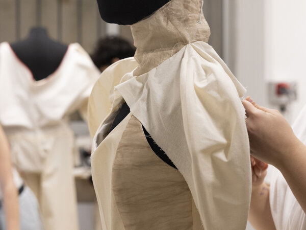 Summer Course in Fashion Creative Lab: Draping, Textile Manipulation and Upcycling - IED Milano 