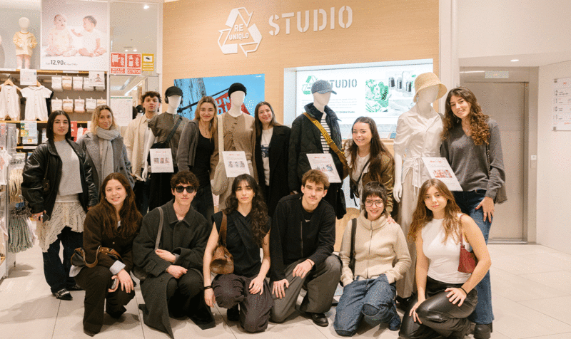 Fashion Design and Styling students from IED Barcelona visit the UNIQLO store in Madrid.